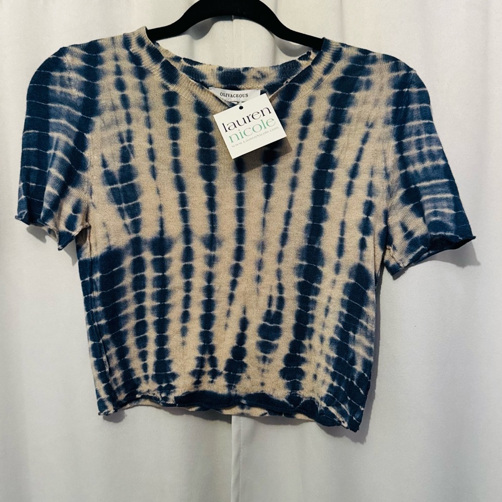 Navy and Beige Tie-Dye Crop Top